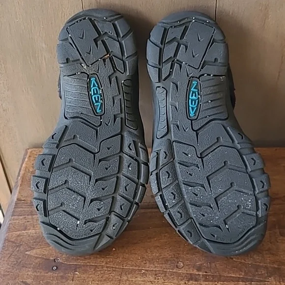 EUC Keen Rainbow Newport Retro Water Sandal Women's sz 6 Hiking/Outdoor Sandal - Picture 8 of 11